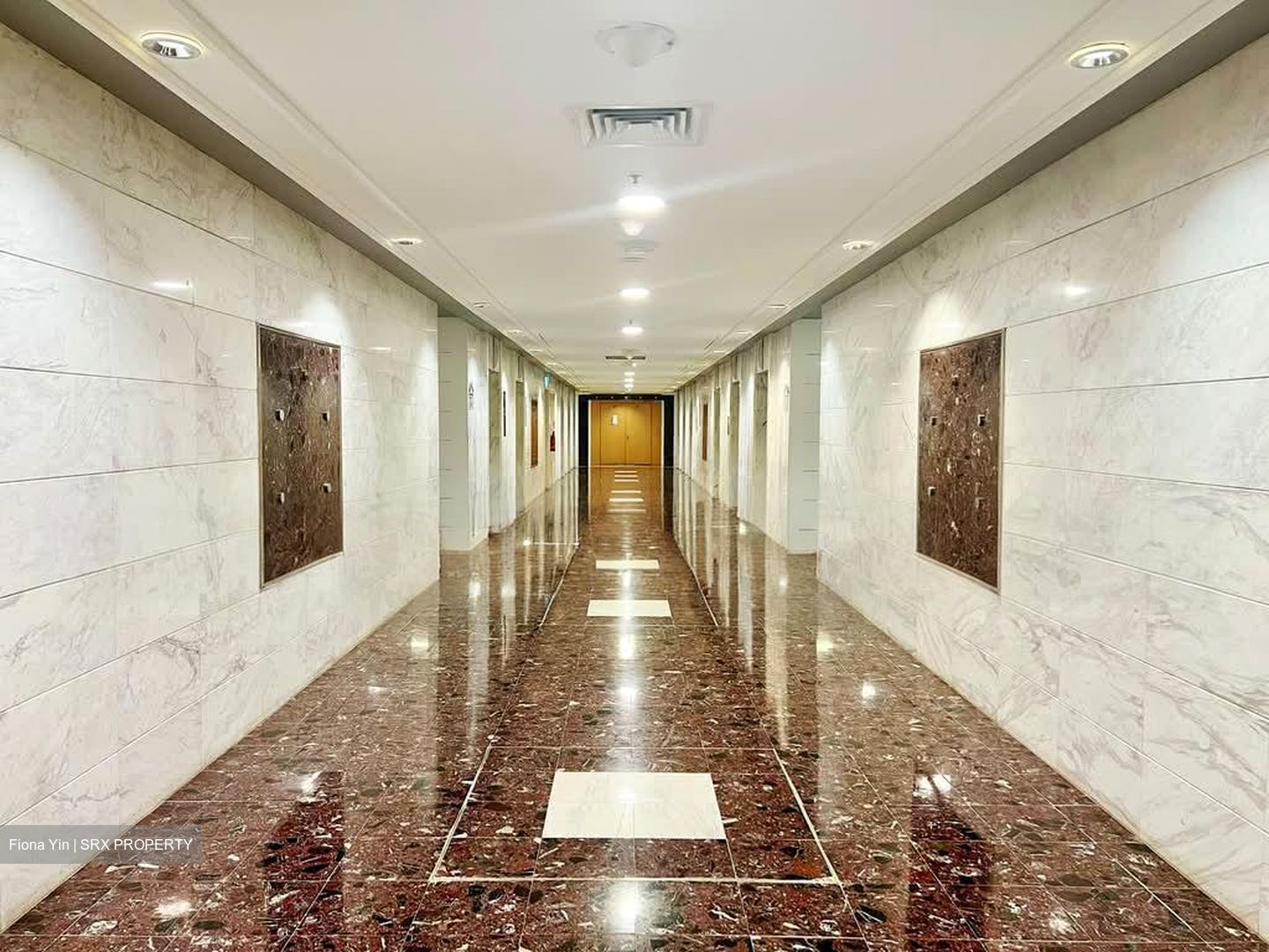International Plaza (D2), Office #618098111